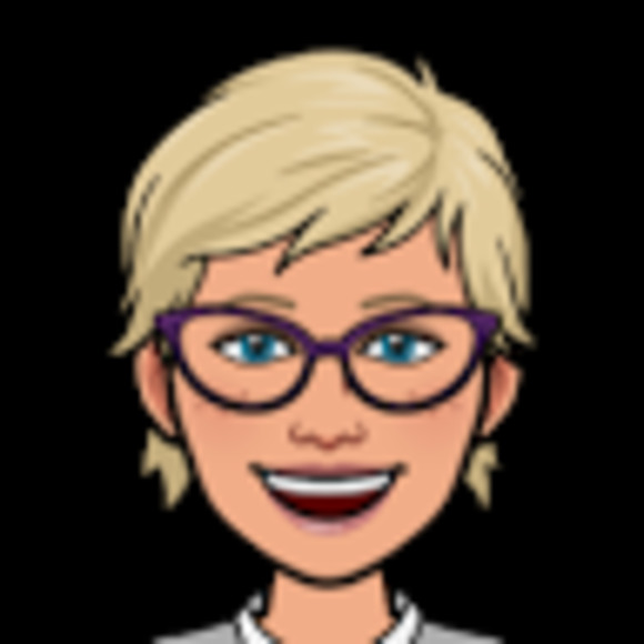 Meet your Posher, Heidi - Picture 1 of 1